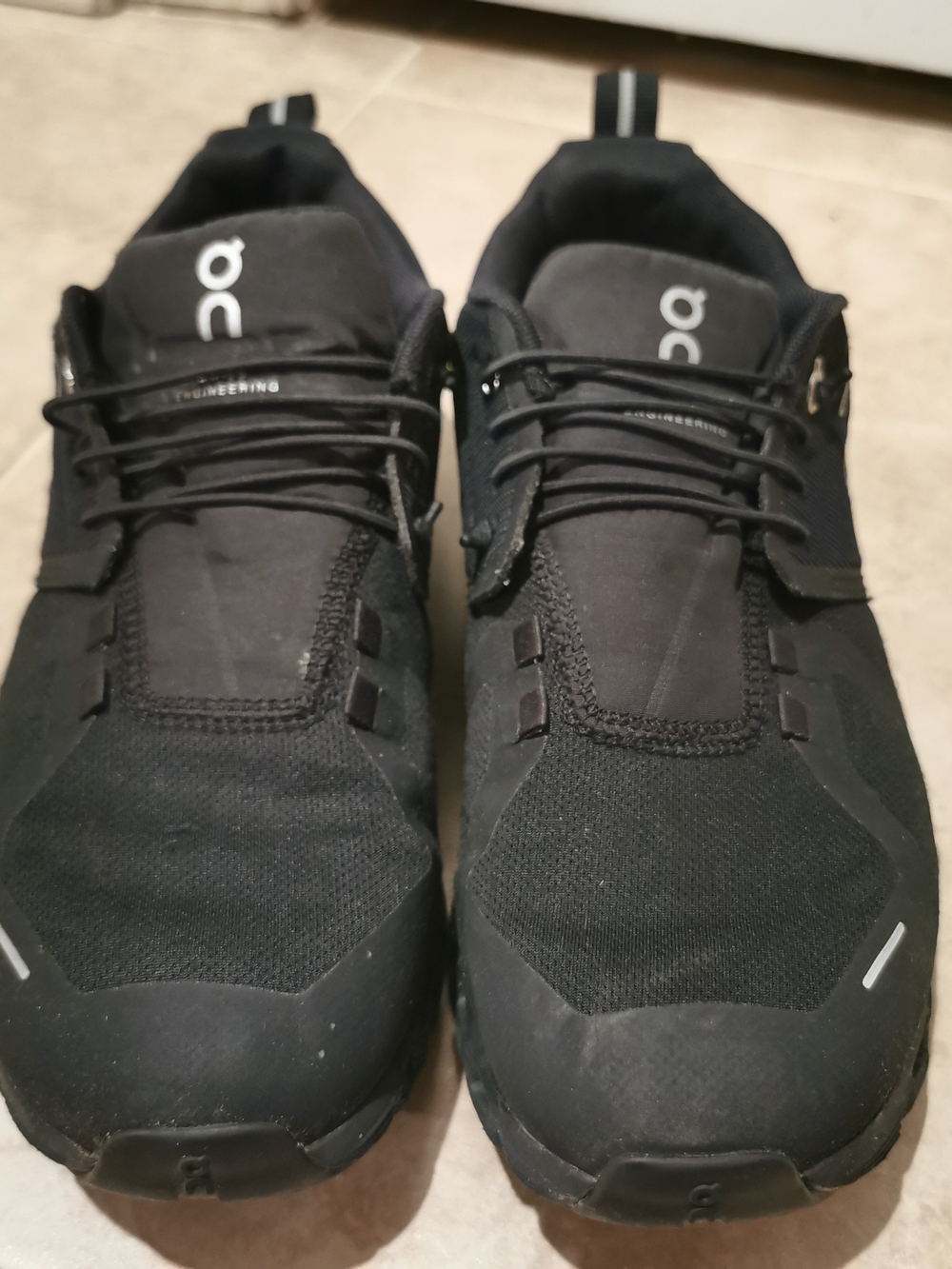 On Running Women’s Black on Black Waterproof